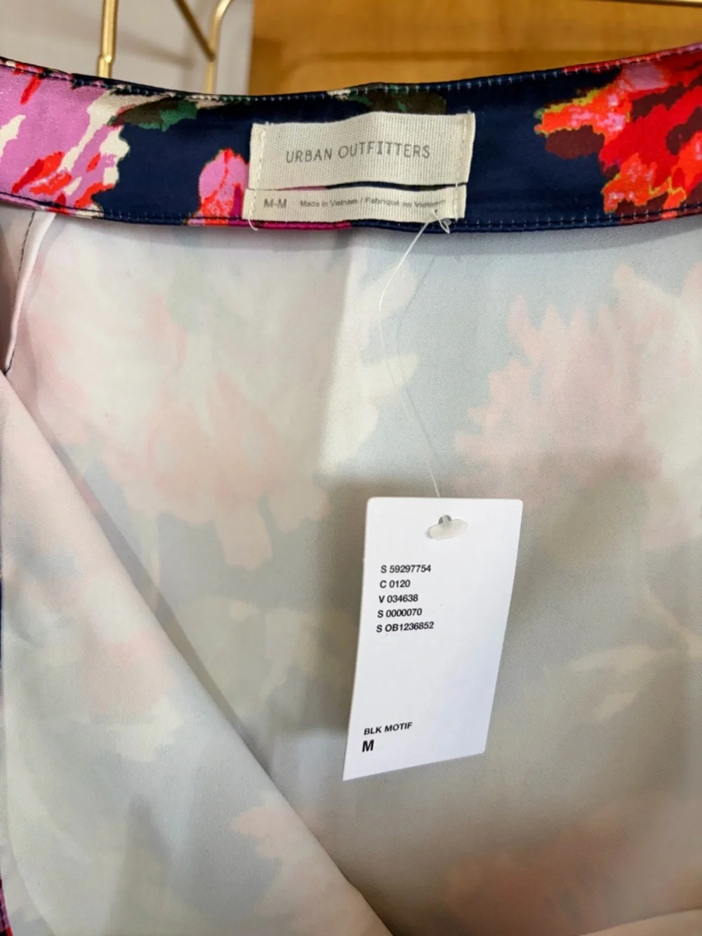 Urban Outfitters Floral Lace Satin Mini Skirt Size M New Boho Chic Summer
